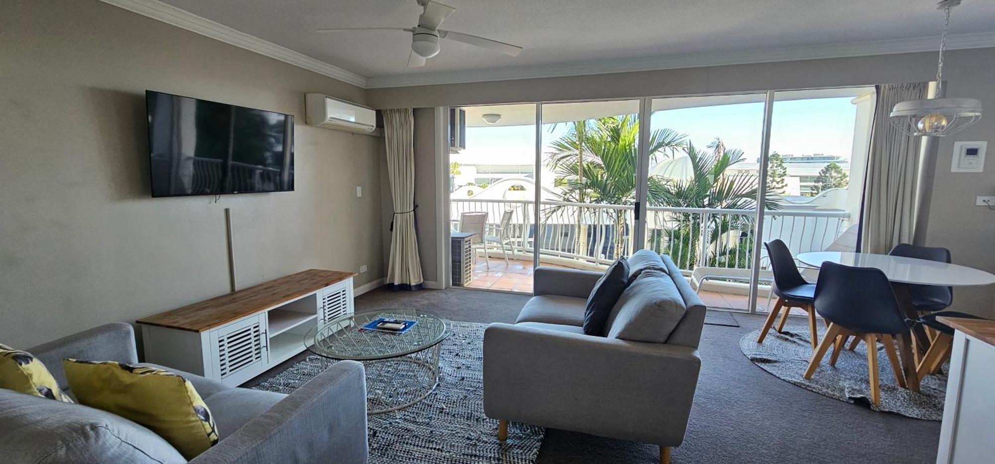 Broadbeach Holiday Apartments Gold Coast Exterior photo