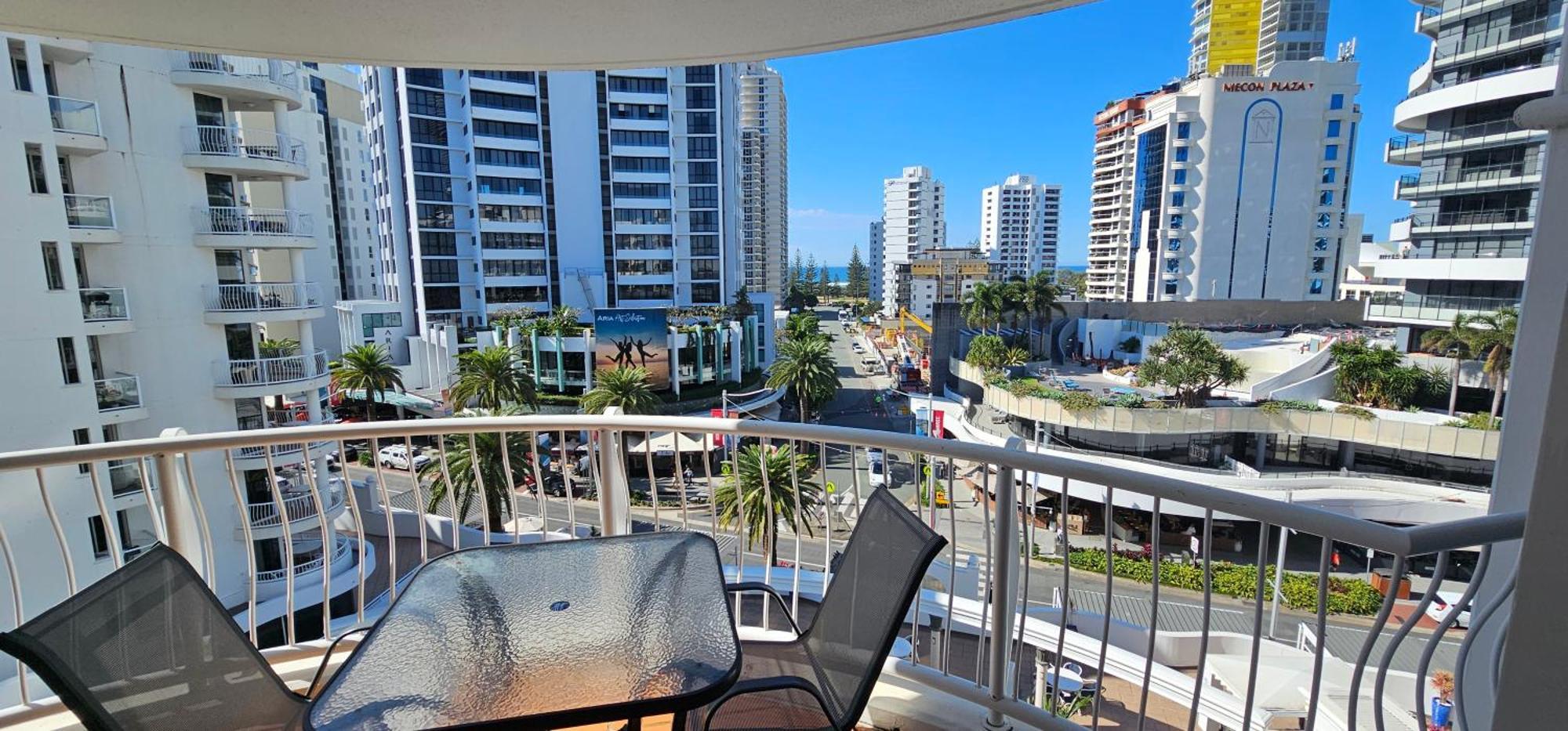 Broadbeach Holiday Apartments Gold Coast Exterior photo