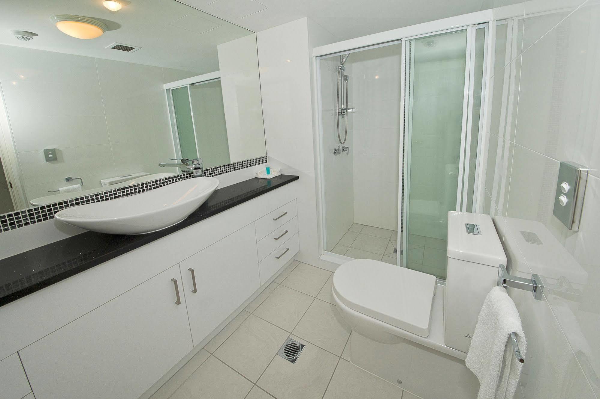 Broadbeach Holiday Apartments Gold Coast Exterior photo