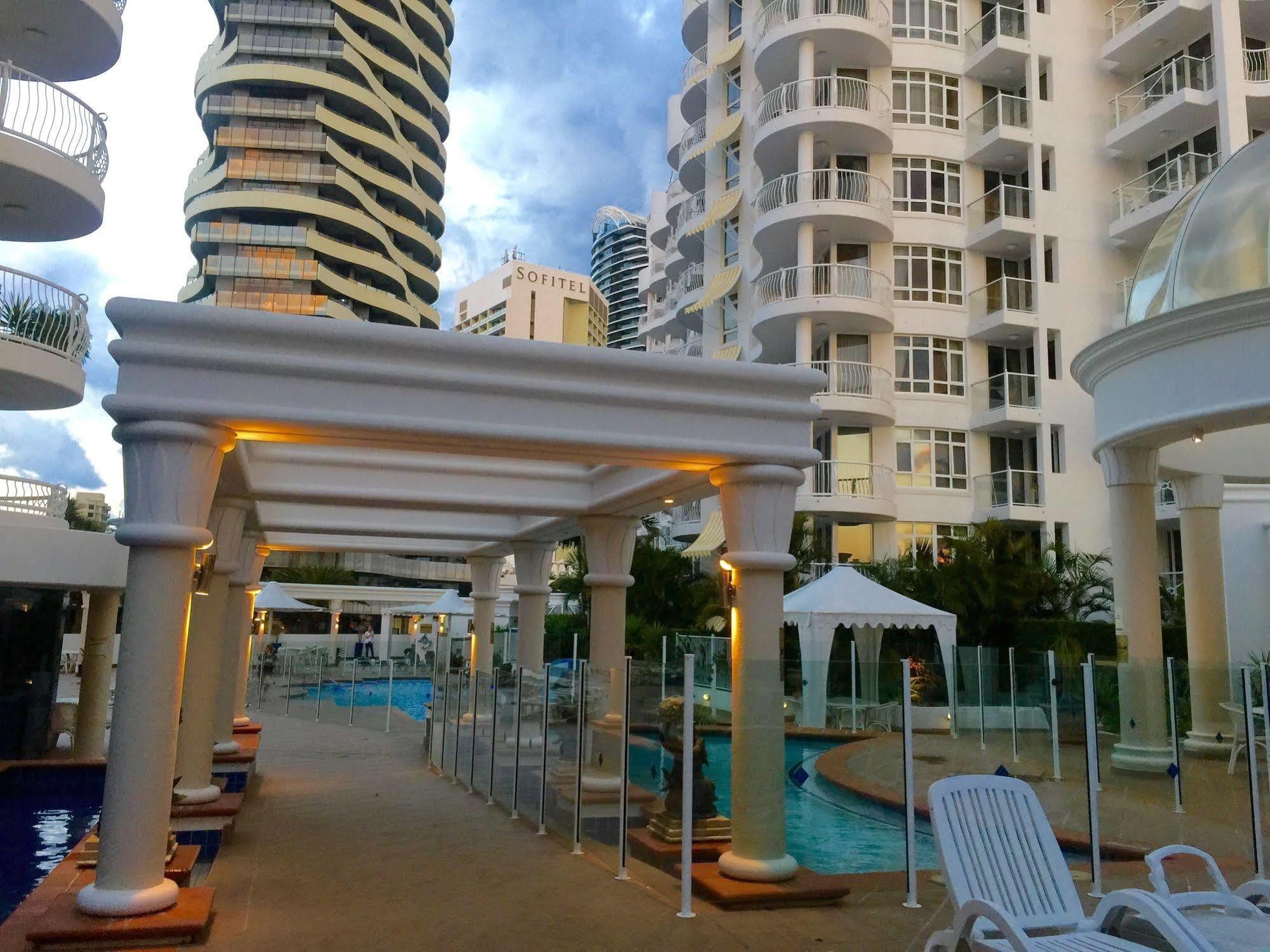 Broadbeach Holiday Apartments Gold Coast Exterior photo
