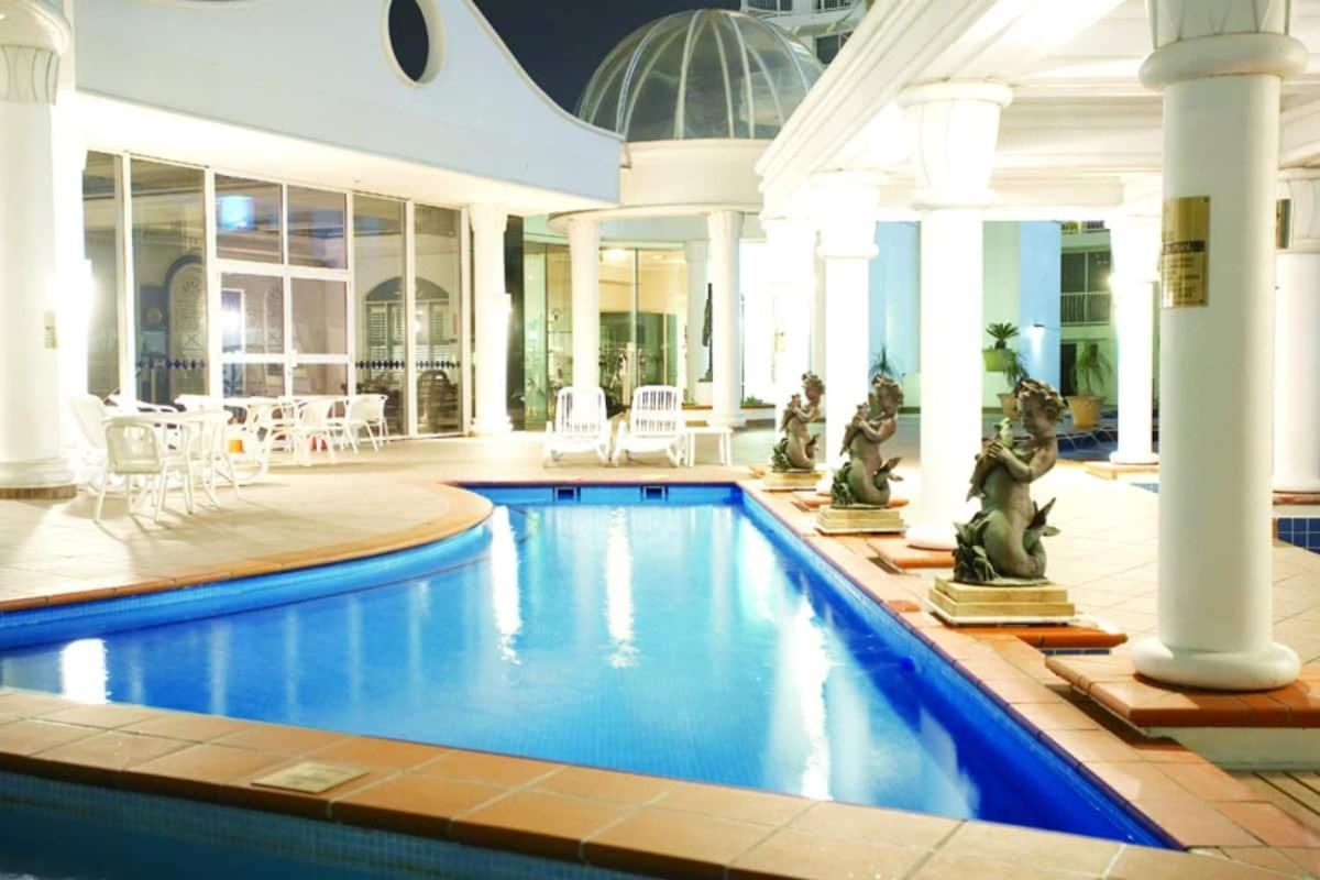 Broadbeach Holiday Apartments Gold Coast Exterior photo